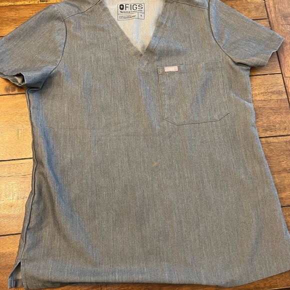 Figs | Shirts | Small Mens Figs Scrub Top Pocket Grey | Poshmark